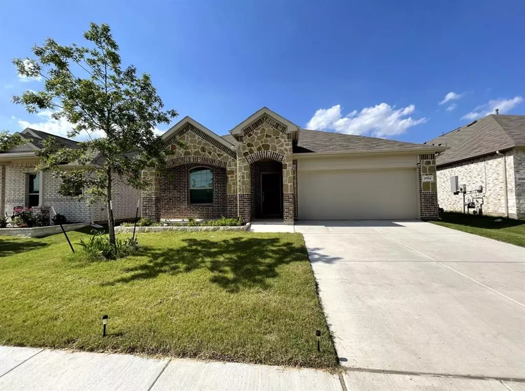 Mckinney, TX 75071,3704 milkweed Road