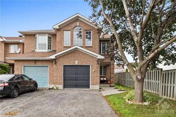 Barrhaven, ON K2J 4M8,77 DAVENTRY CRES