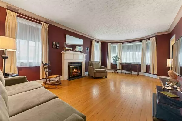 Renfrew, ON K8A 5T2,366 ISABELLA ST