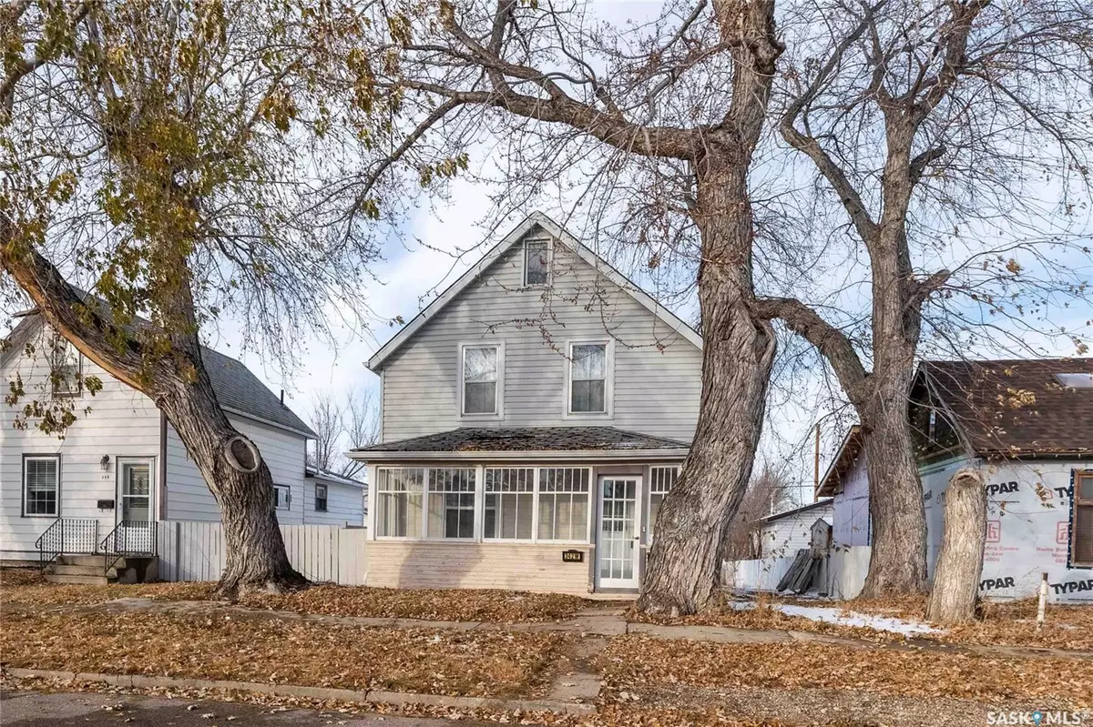 Moose Jaw, SK S6H 5B2,342 Iroquois STREET W