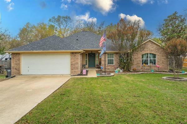 109 Pecan Creek Street, Red Oak, TX 75154