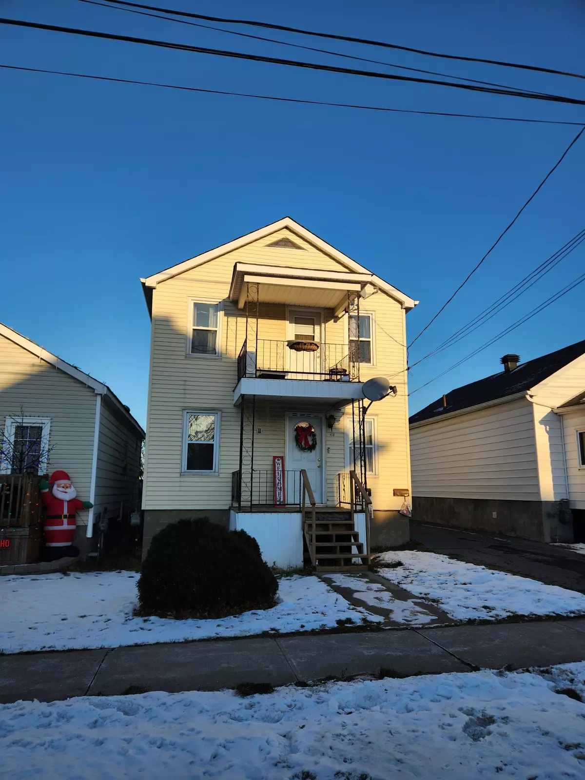 Cornwall, ON K6H 5A8,410 St Felix ST