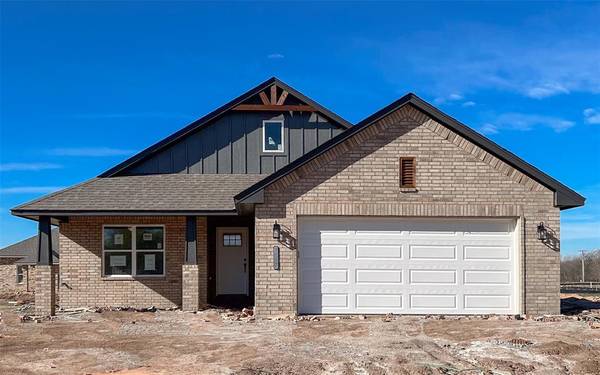 7717 Three Woods Lane, Yukon, OK 73099