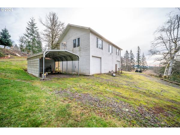 112 Noreen LN, Kelso, WA 98626