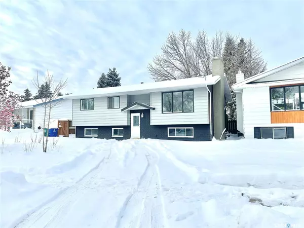 638 REDBERRY ROAD, Saskatoon, SK S7K 4S5