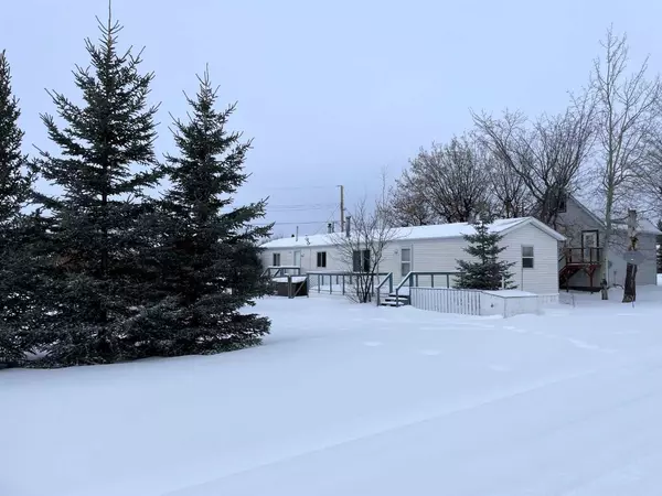 S-16 1rst Street West, Whitelaw, AB T0H 3T0