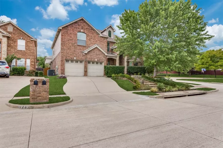 5029 Woodmeadow Drive, Fort Worth, TX 76135