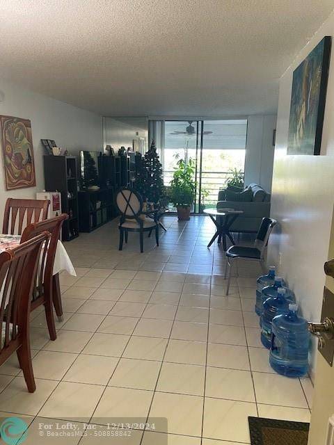 Pembroke Pines, FL 33026,1300 Saint Charles Pl  #522