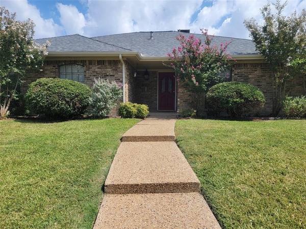 2104 Decator Drive, Plano, TX 75093