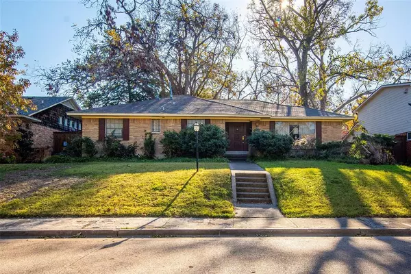 9624 Bellewood Drive, Dallas, TX 75238