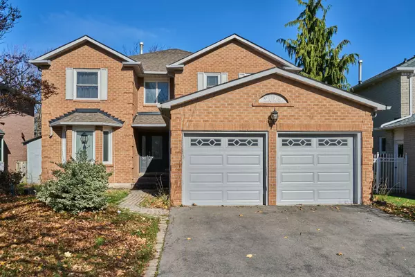 Oakville, ON L6H 4X7,2049 Grand BLVD