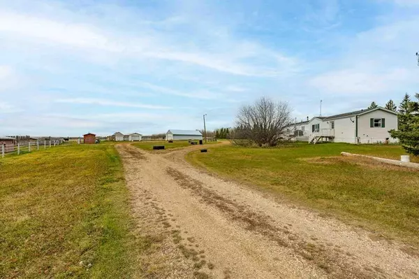 Rural Ponoka County, AB T0C 2J0,442052 Range Road 34