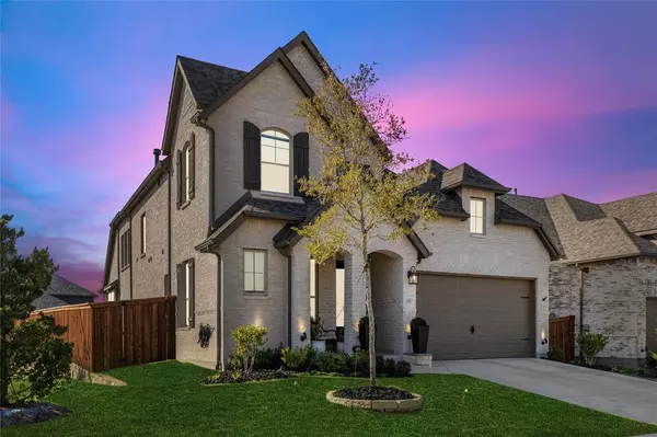 4701 Honeysuckle Court, Aubrey, TX 76227