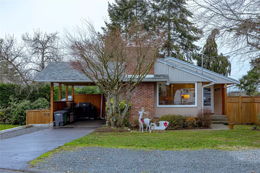 3550 Elliston Ave, Saanich, BC V8X 1R5