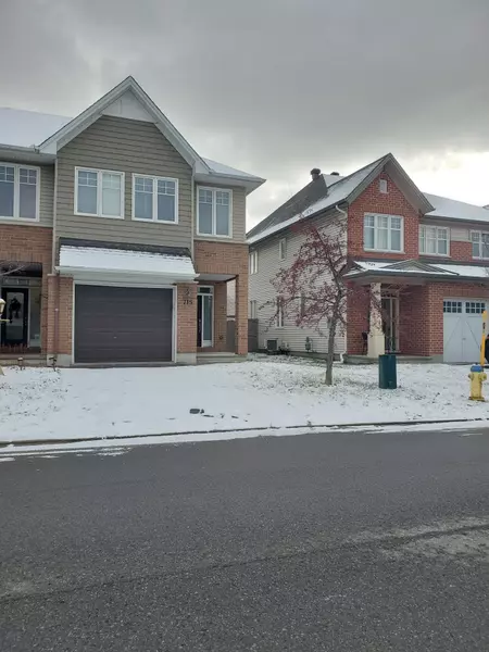 715 Hazelnut CRES, Blossom Park - Airport And Area, ON K1T 0K1