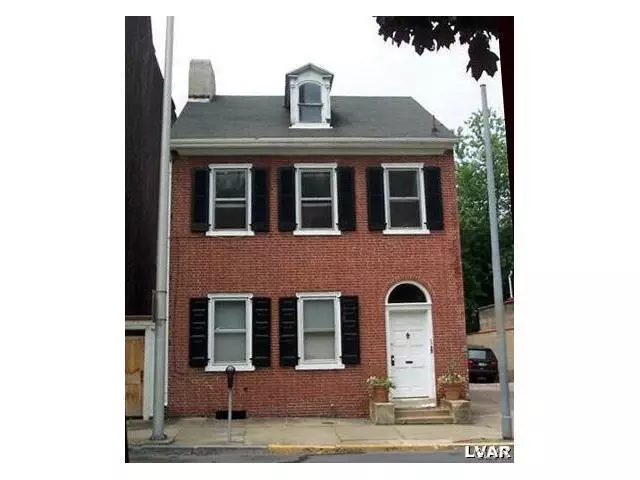 Easton, PA 18042,46 North 2nd Street #2