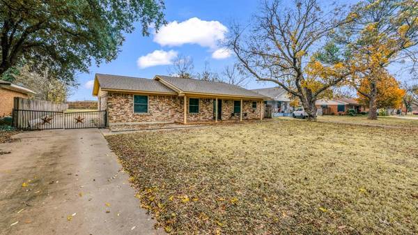 Cleburne, TX 76033,1307 Grand Avenue