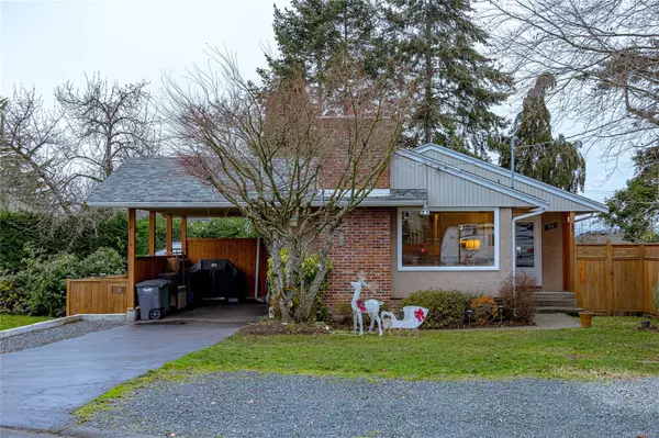 3550 Elliston Ave, Saanich, BC V8X 1R5