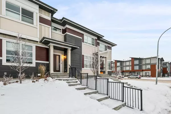 109 Skyview Parade Northeast, Calgary, AB T3N 0V4