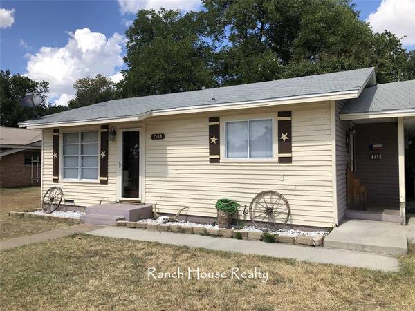 1508 Reynolds, Goldthwaite, TX 76844