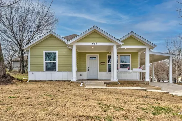 665 N Rusk Avenue, Denison, TX 75020