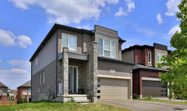 Kitchener, ON N2R 1W7,63 Saddlebrook CT