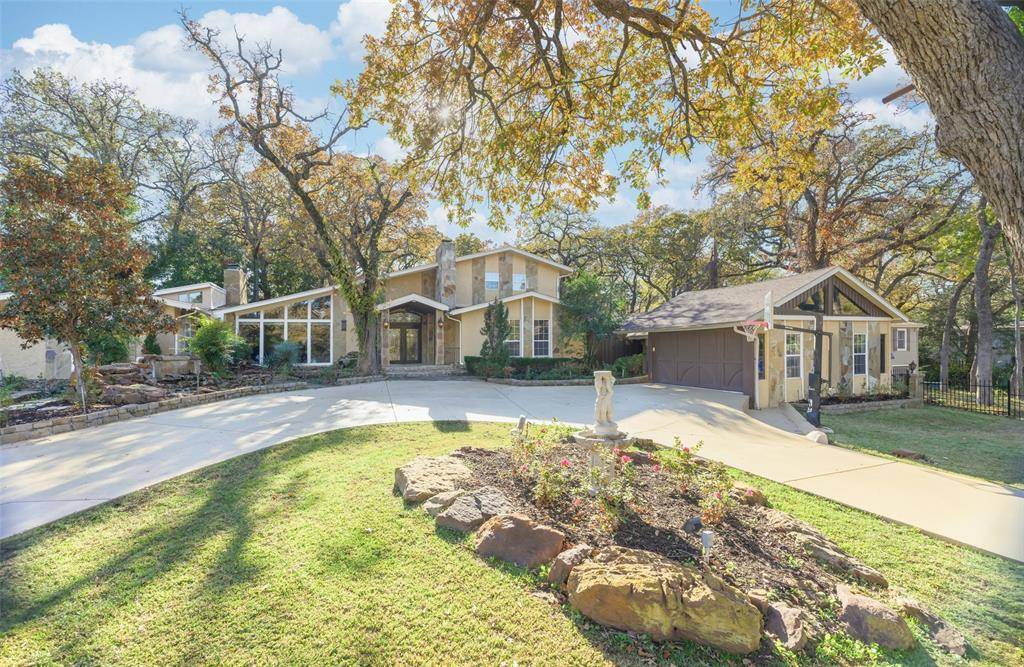 Grapevine, TX 76051,2821 Dove Pond Drive