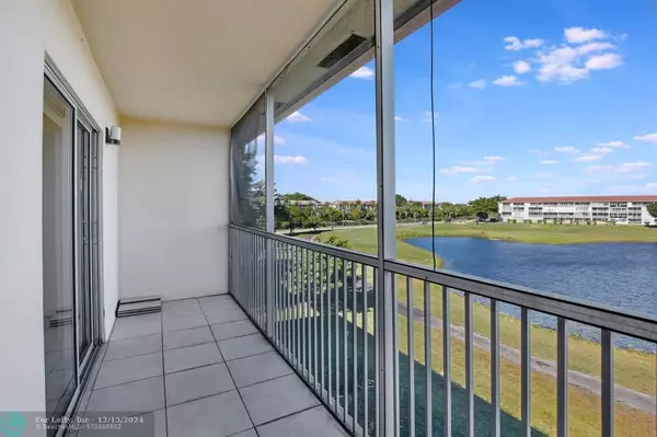 Pembroke Pines, FL 33027,13475 SW 9th St  #403