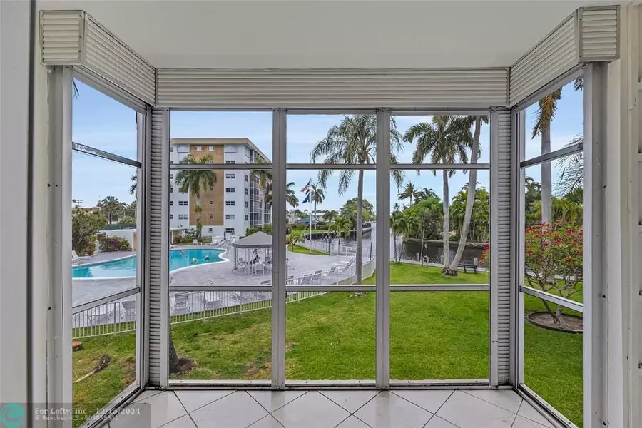 3000 NE 16th Ave  #204, Oakland Park, FL 33334