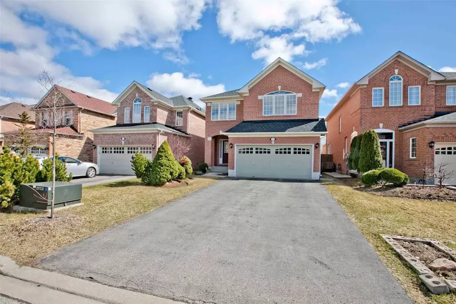 31 Fitzwilliam AVE, Richmond Hill, ON L4E 4N8