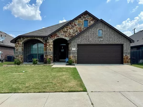 122 Starlight Drive, Forney, TX 75126