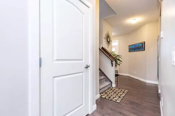 Calgary, AB T3N 0N5,14 Redstone Mews NE