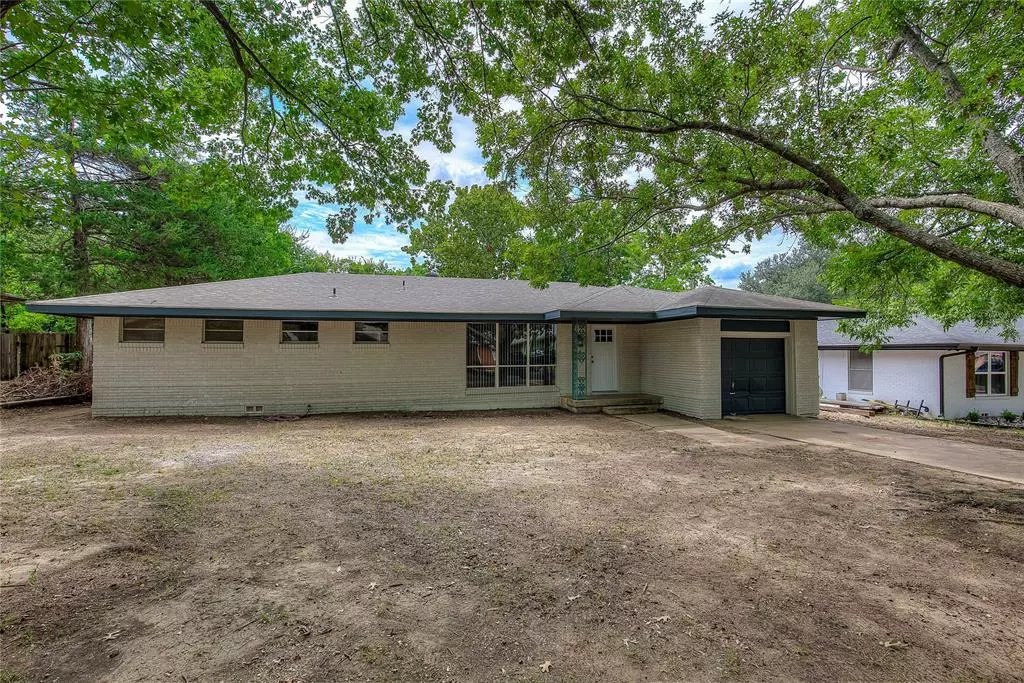 Sherman, TX 75092,1414 Robin Drive