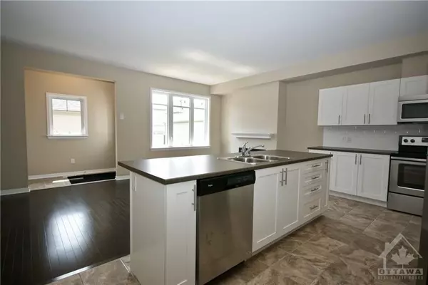 Barrhaven, ON K2J 5Y7,234 LONGFIELDS DR