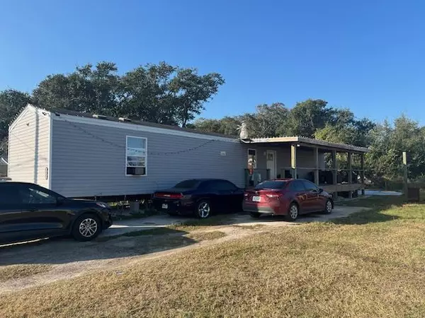 1221 Litron, Rockport, TX 78382