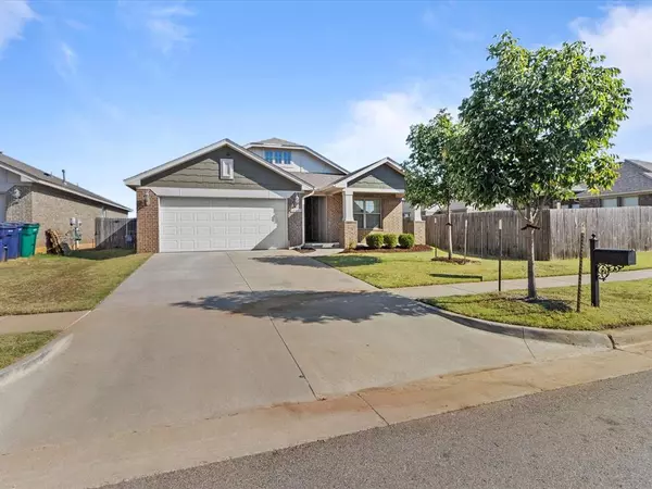 12617 NW 1st Terrace, Yukon, OK 73099