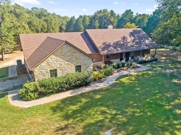 225 Jackson Circle, Kerens, TX 75144