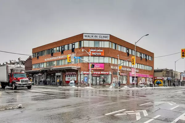 Toronto W02, ON M6H 4B5,1011 Dufferin ST #309