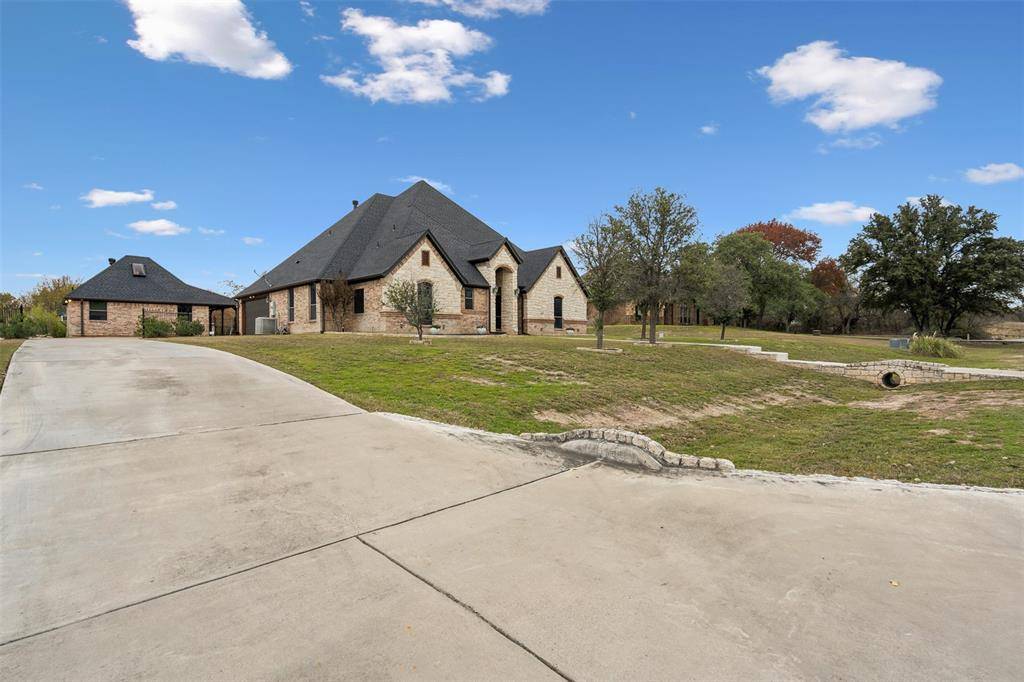 Azle, TX 76020,5700 Maple Valley Drive