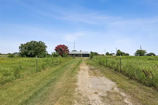 3617 County Road 1104b, Cleburne, TX 76031