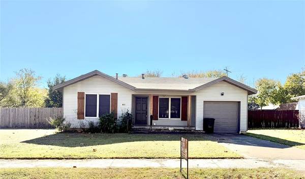 308 E Mustang Street, Crowley, TX 76036