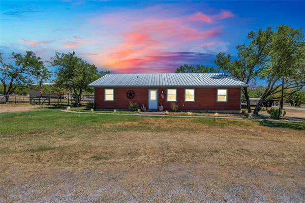 608 Saturn, Kingsland, TX 78639