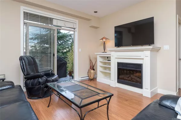 Langford, BC V9B 0B1,623 Treanor Ave #513