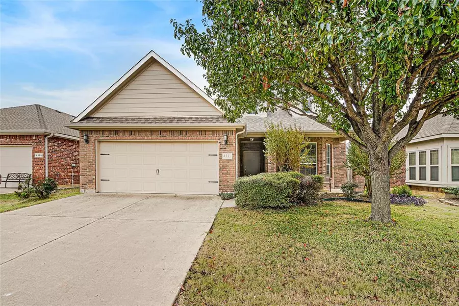 4333 Summersweet Lane, Fort Worth, TX 76036