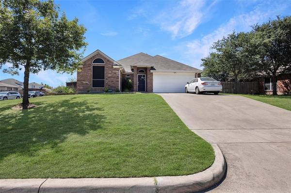 501 Westgate Drive, Aledo, TX 76008