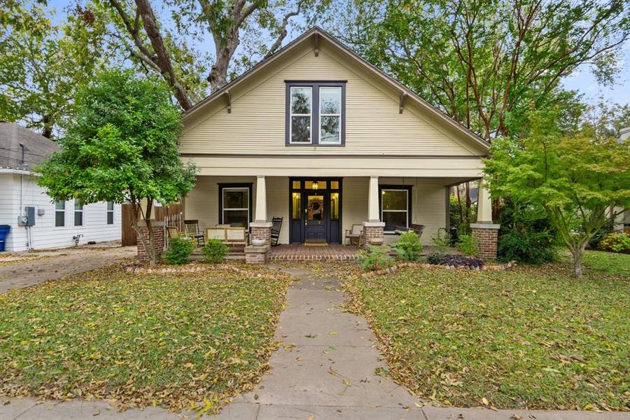 1107 W Main Street, Waxahachie, TX 75165