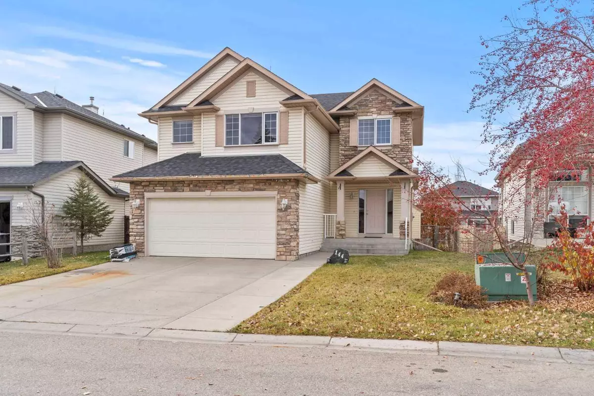 Chestermere, AB T1X 1L1,144 Oakmere PL