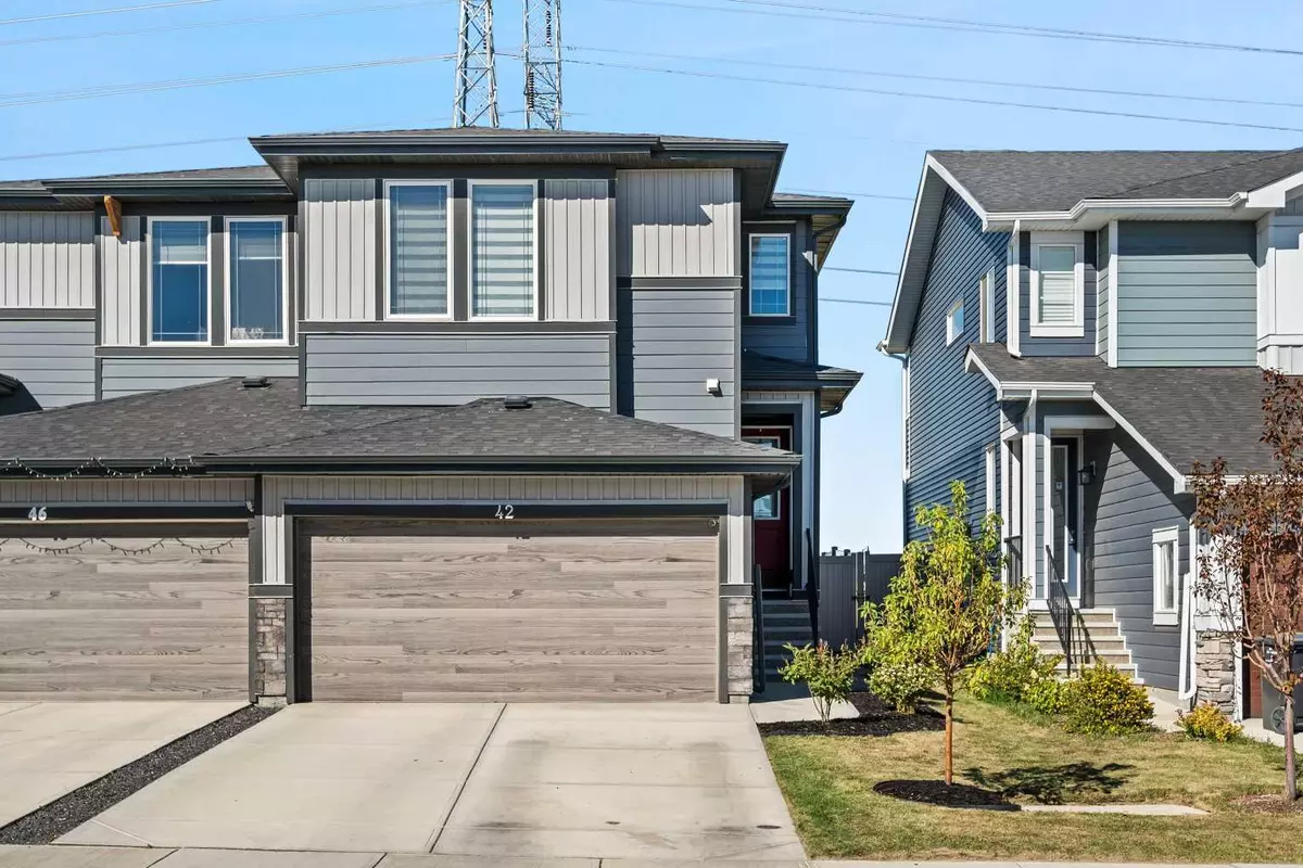 Chestermere, AB T1X 2M7,42 Waterford RD