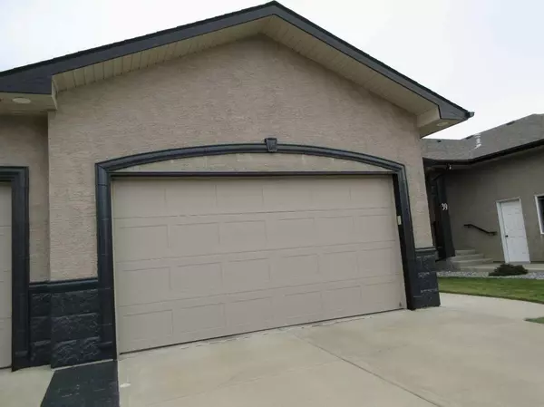 Medicine Hat, AB T1B0A7,35 Sierra LN SW