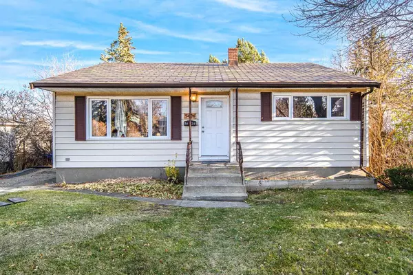 5424 Thorncliffe DR Northwest, Calgary, AB T2K 2Z5